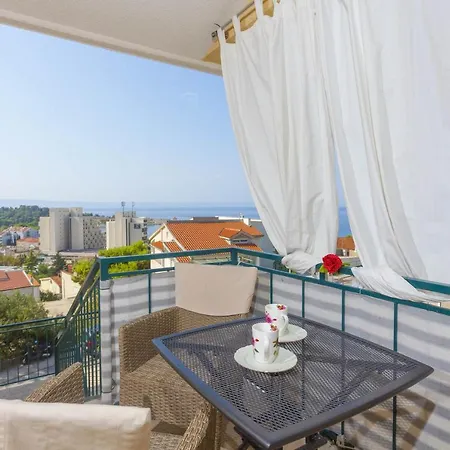 Apartment Maras